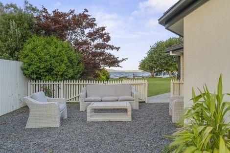 Photo of property in 20 Gemini Place, Kawaha Point, Rotorua, 3010