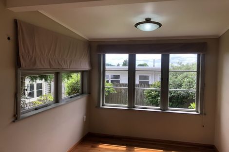 Photo of property in 31 Forest Lake Road, Forest Lake, Hamilton, 3200