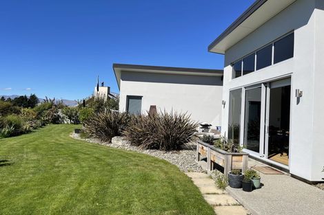 Photo of property in 60 West Meadows Drive, Wanaka, 9305