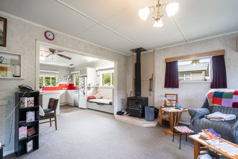 Photo of property in 153 Fairfax Street, Murchison, 7007