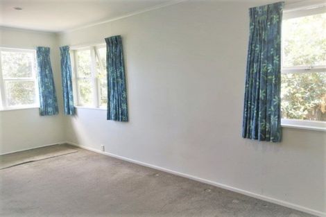 Photo of property in 2/3 Bruce Road, Glenfield, Auckland, 0629