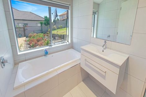Photo of property in 77 Totara Views Drive, Silverdale, 0932