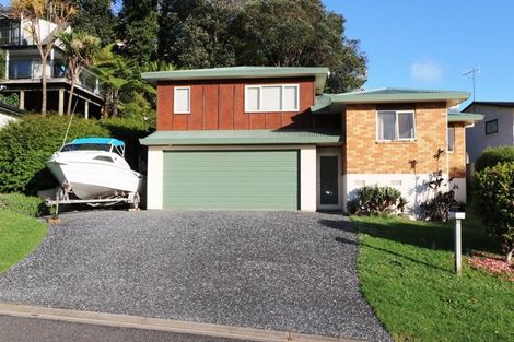 Photo of property in 109 Waireka Place, Whangamata, 3620