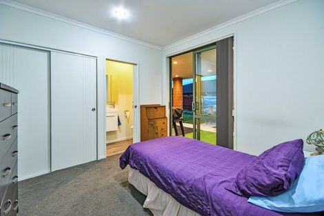 Photo of property in 98 Helenslee Road, Pokeno, 2472