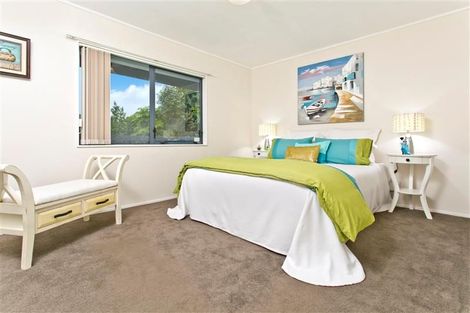 Photo of property in 106 Unsworth Drive, Unsworth Heights, Auckland, 0632