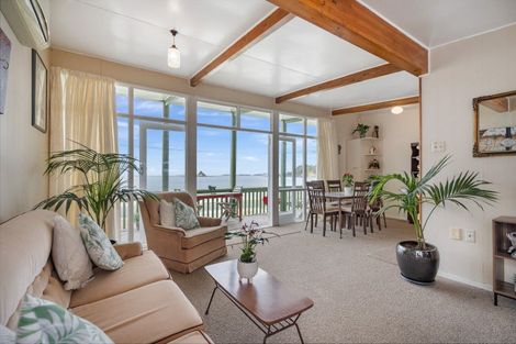 Photo of property in 165 Oakura Road, Oakura, Hikurangi, 0184