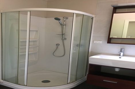 Photo of property in 65 Chelsea View Drive, Chatswood, Auckland, 0626