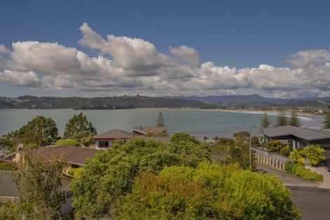 Photo of property in 2 Puriri Place, Whitianga, 3510