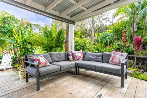 Photo of property in 330 Franklin Road, Paparoa, 0571