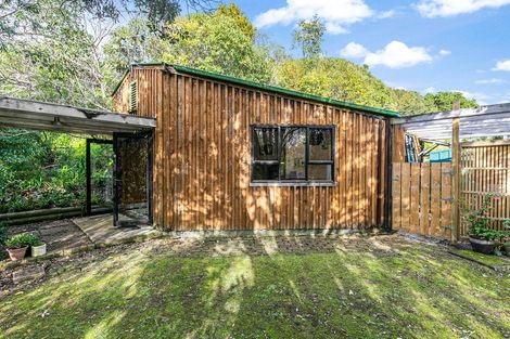 Photo of property in 8 Tetley Road, Surfdale, Waiheke Island, 1081