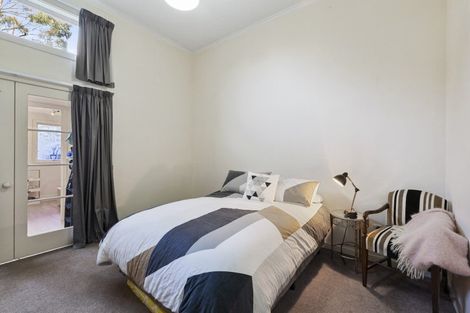 Photo of property in 1 Pitarua Street, Thorndon, Wellington, 6011