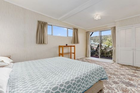 Photo of property in 23a Waiwera Place, Waiwera, Orewa, 0994