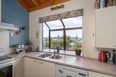 Photo of property in 28 Centennial Drive, Whitianga, 3510