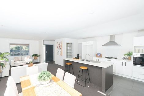 Photo of property in 87 Barrington Drive, Huntington, Hamilton, 3210