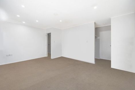 Photo of property in 15 Glenmary Place, Papatoetoe, Auckland, 2025