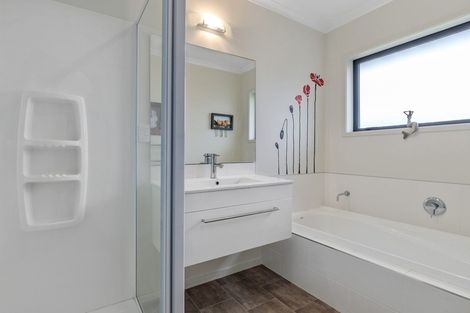 Photo of property in 14 Burmester Place, Morrinsville, 3300