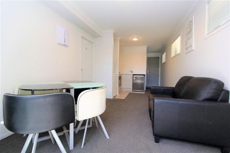 Photo of property in 4/28 Hunter Street, Hamilton Lake, Hamilton, 3204