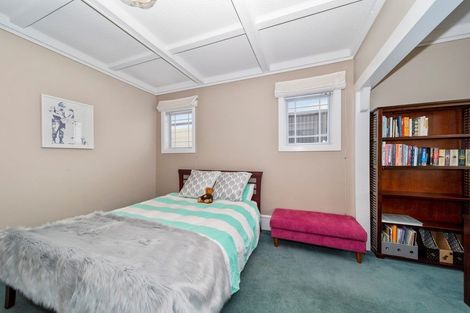 Photo of property in 231 Saint Aubyn Street, New Plymouth, 4310