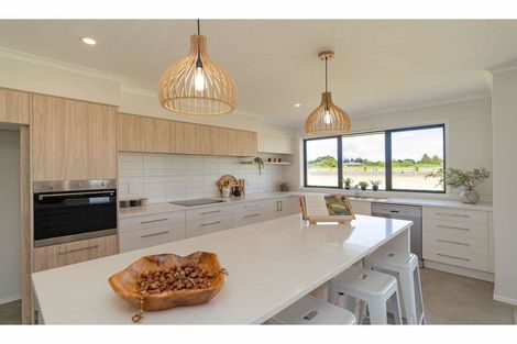 Photo of property in 11 The Lakes Drive, Kerikeri, 0230