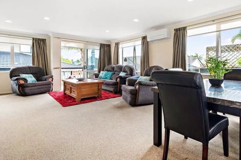 Photo of property in 11 Logan Place, Waiuku, 2123