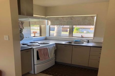 Photo of property in 9 Graham Collins Drive, Windsor Park, Auckland, 0632