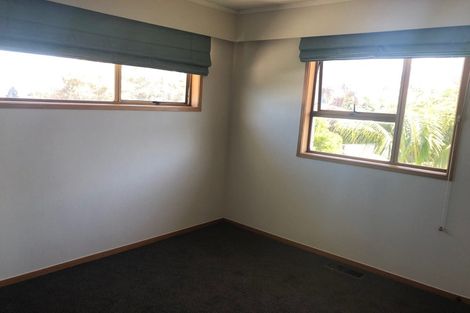 Photo of property in 2/12 Bungalow Avenue, Point Chevalier, Auckland, 1022