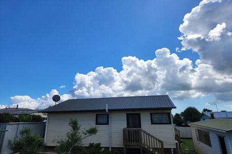 Photo of property in 8 Rembrandt Place, Opaheke, Papakura, 2113