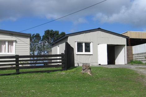 Photo of property in 67 Gorge Road, Maungaturoto, 0520