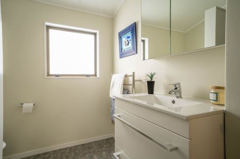 Photo of property in 6/29 Main Road, Tawa, Wellington, 5028