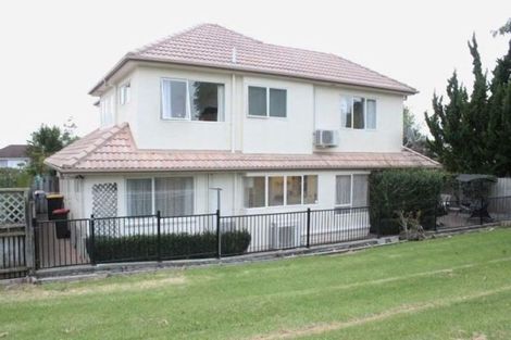 Photo of property in 2/5 Belgate Place, Somerville, Auckland, 2014