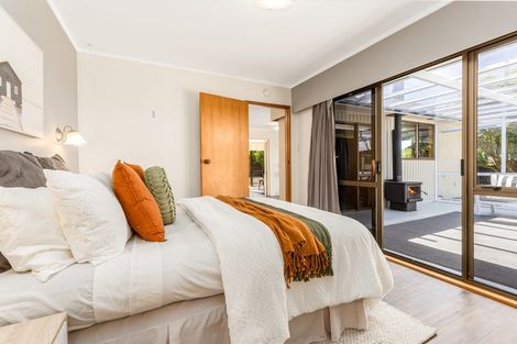 Photo of property in 31 Longitude Place, Whitby, Porirua, 5024