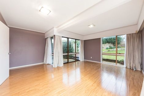 Photo of property in 175 Bleakhouse Road, Mellons Bay, Auckland, 2014