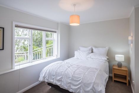 Photo of property in 90 Nicholson Road, Khandallah, Wellington, 6035