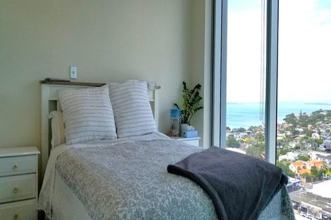 Photo of property in Sentinel Apartments, 1102/3 Northcroft Street, Takapuna, Auckland, 0622