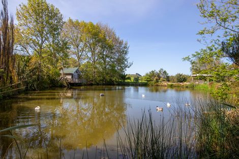 Photo of property in 11 Pah Hill Road, Wharehine, Wellsford, 0973