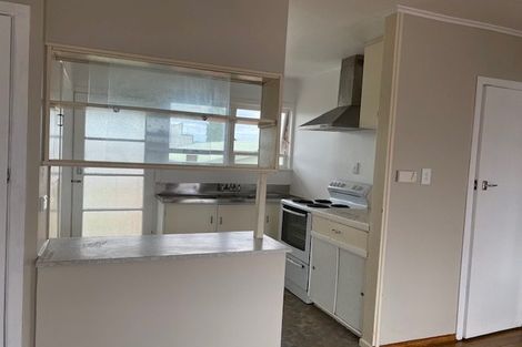 Photo of property in 1/2 Archibald Road, Kelston, Auckland, 0602