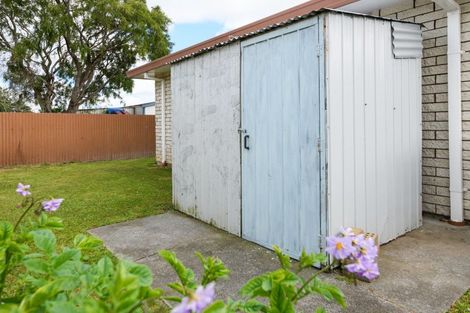 Photo of property in 15a Carthew Street, Feilding, 4702
