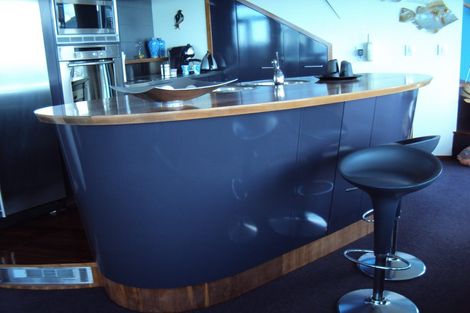 Photo of property in 114 The Esplanade, Houghton Bay, Wellington, 6023