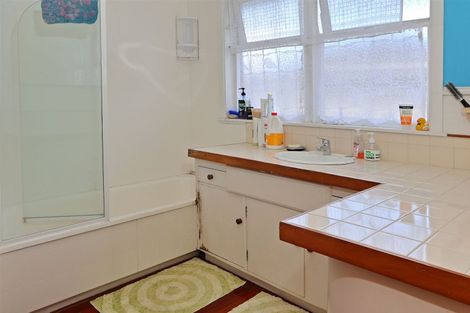 Photo of property in 4247 Great North Road, Glendene, Auckland, 0602