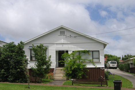 Photo of property in 9 Methuen Road, Avondale, Auckland, 0600