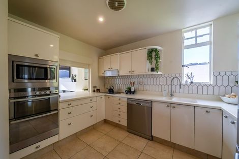 Photo of property in 4/154 Oriental Parade, Oriental Bay, Wellington, 6011
