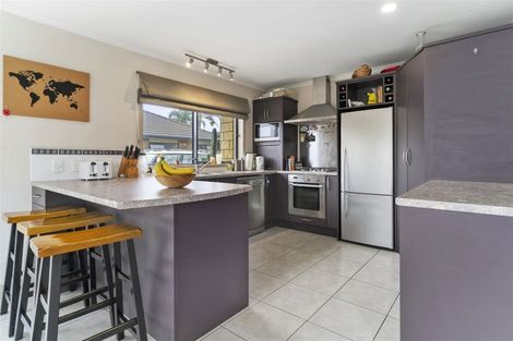 Photo of property in 33 Golden Sands Drive, Papamoa Beach, Papamoa, 3118