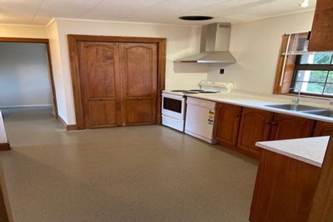 Photo of property in 10 Grumman Lane, Newlands, Wellington, 6037