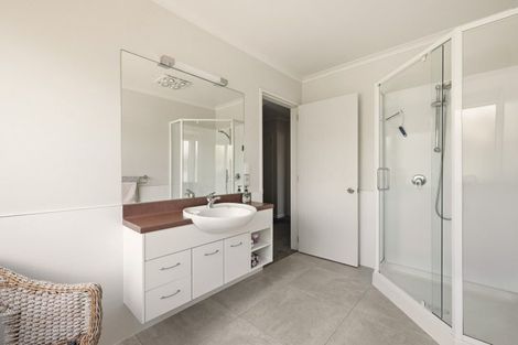 Photo of property in 55 Tuihana Drive, Papamoa Beach, Papamoa, 3118