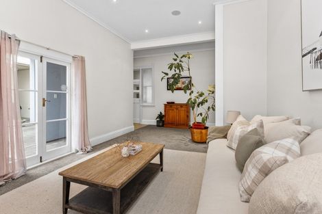 Photo of property in 5 Finnis Lane, Hospital Hill, Napier, 4110