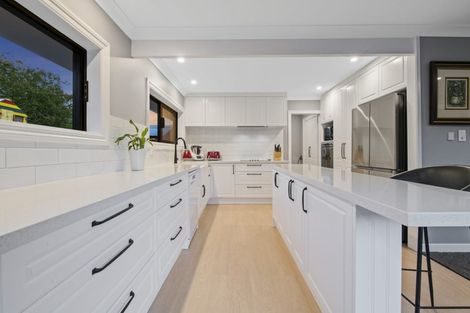 Photo of property in 1 Celina Place, Browns Bay, Auckland, 0630