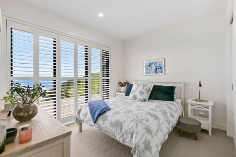 Photo of property in 13 Washer Road, Omata, New Plymouth, 4374