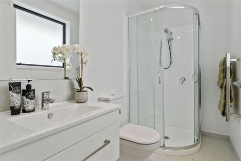 Photo of property in 28 Te Kio Crescent, Papamoa Beach, Papamoa, 3118