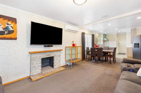 Photo of property in 5 The Strand, Wainuiomata, Lower Hutt, 5014