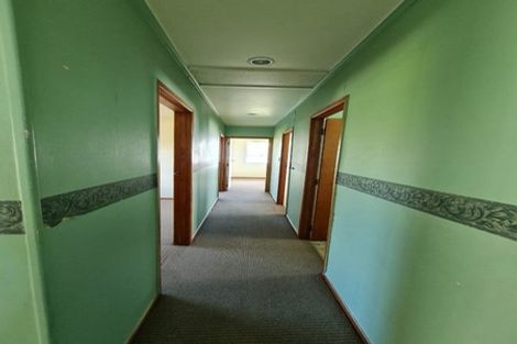 Photo of property in 583 Massey Road, Mangere, Auckland, 2022